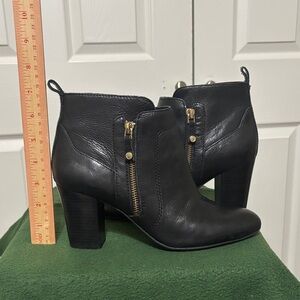 ANTONIO MELANI Black Leather Ankle Booties